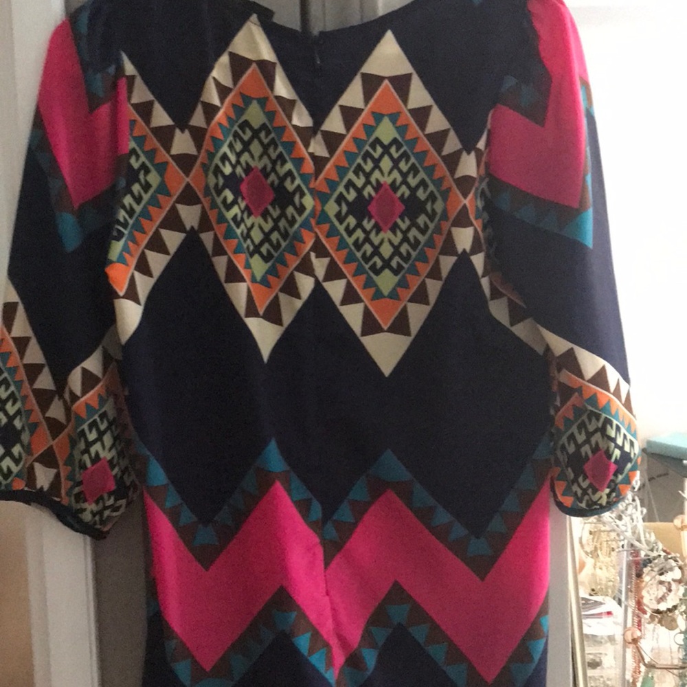 Pattern dress - Picture 4 of 5